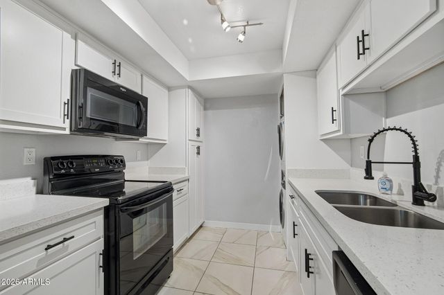10444 N 69TH Street 206, Paradise Valley, AZ 85253