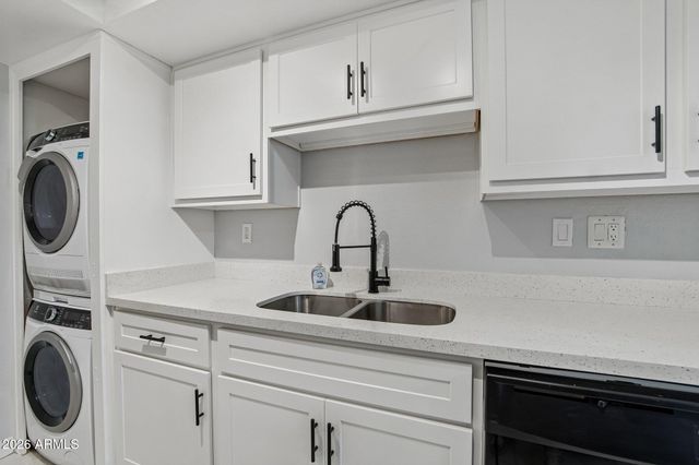 10444 N 69TH Street 206, Paradise Valley, AZ 85253