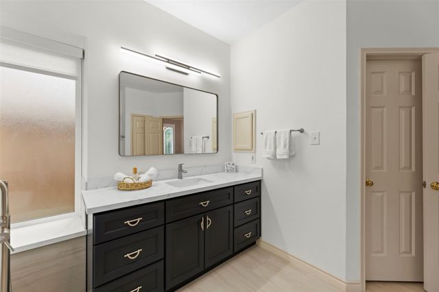 2118 Cypress Run Drive, Sugar Land, TX 77478