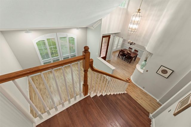 2118 Cypress Run Drive, Sugar Land, TX 77478