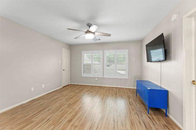 2118 Cypress Run Drive, Sugar Land, TX 77478