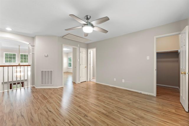 2118 Cypress Run Drive, Sugar Land, TX 77478