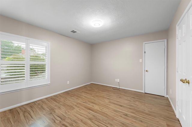 2118 Cypress Run Drive, Sugar Land, TX 77478