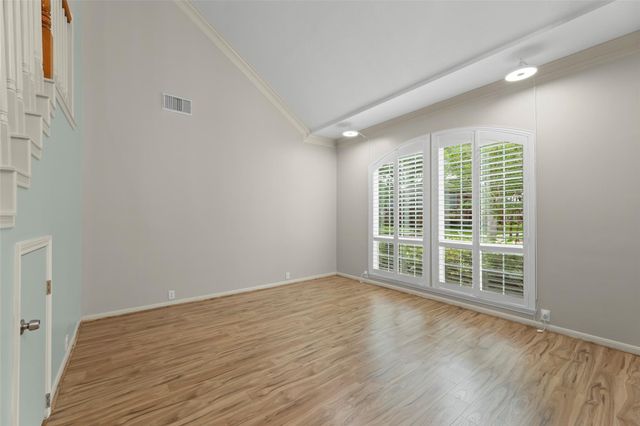 2118 Cypress Run Drive, Sugar Land, TX 77478