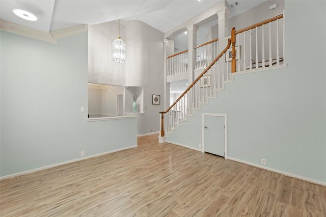 2118 Cypress Run Drive, Sugar Land, TX 77478
