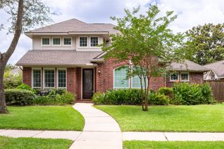 2118 Cypress Run Drive, Sugar Land, TX 77478