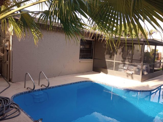 8241 SW 4th Court, North Lauderdale, FL 33068