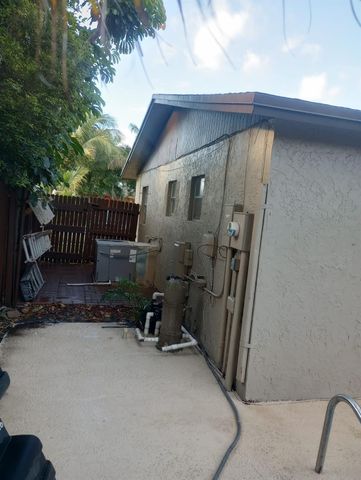 8241 SW 4th Court, North Lauderdale, FL 33068