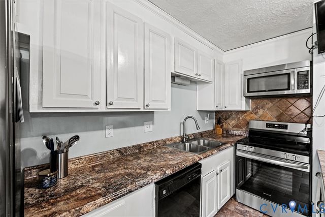 6102 Hyner Ct, Henrico, VA 23231