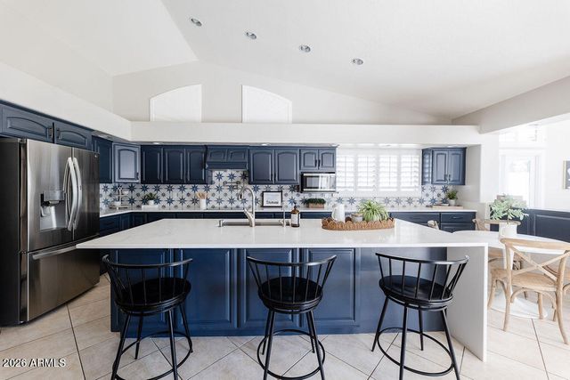 3801 S VISTA Place, Chandler, AZ 85248