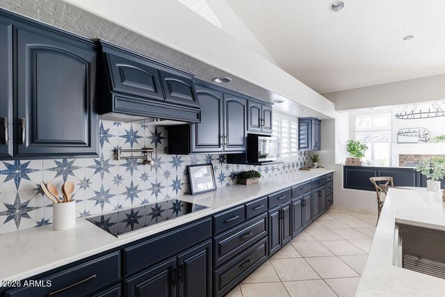 3801 S VISTA Place, Chandler, AZ 85248