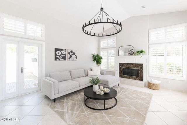 3801 S VISTA Place, Chandler, AZ 85248