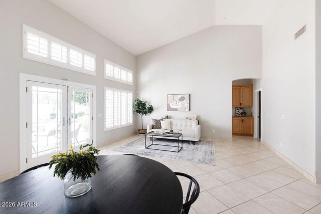 3801 S VISTA Place, Chandler, AZ 85248