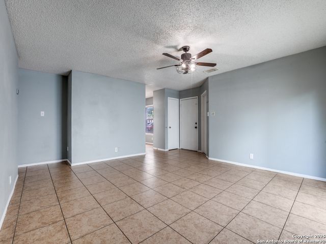 7727 Chatsworth, San Antonio, TX 78250