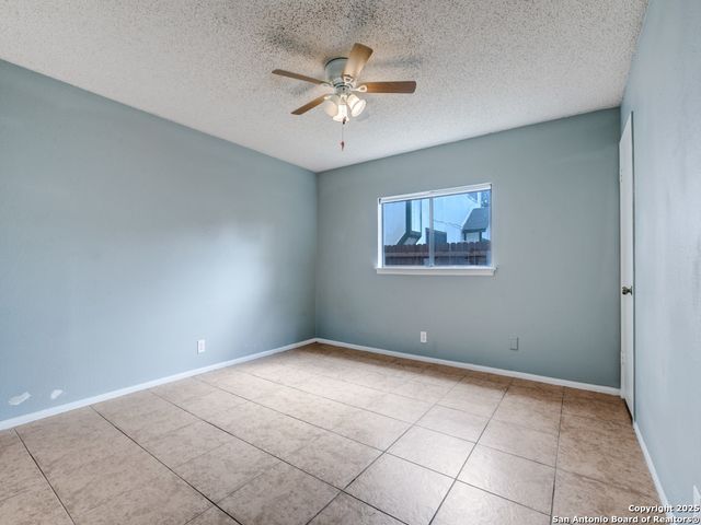 7727 Chatsworth, San Antonio, TX 78250