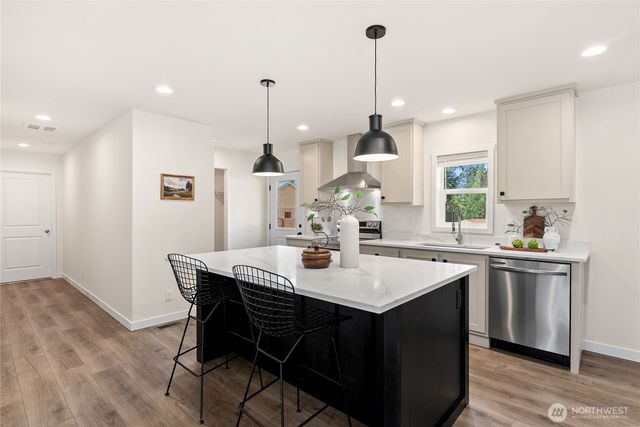 18495 SE Covington Sawyer Road, Kent, WA 98042