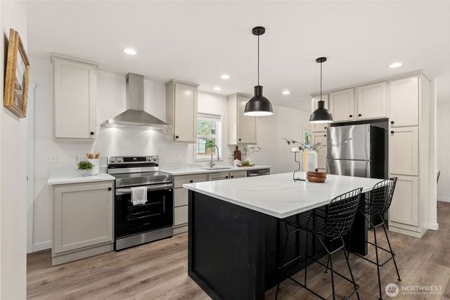 18495 SE Covington Sawyer Road, Kent, WA 98042