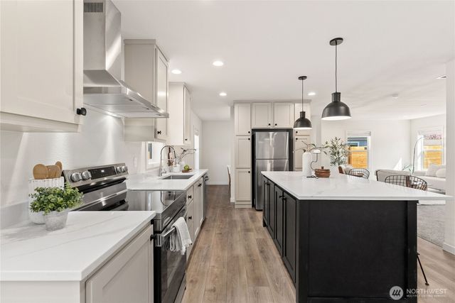 18495 SE Covington Sawyer Road, Kent, WA 98042