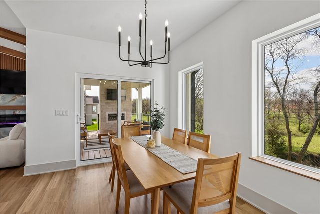 990 Harrington Way, Waukee, IA 50263