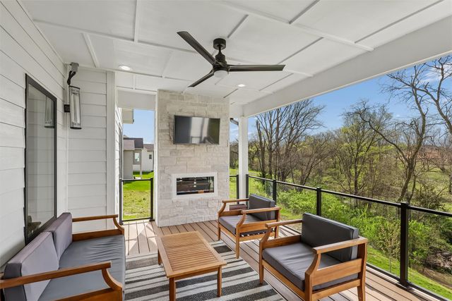 990 Harrington Way, Waukee, IA 50263