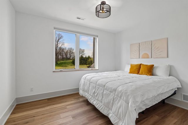 990 Harrington Way, Waukee, IA 50263