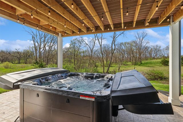 990 Harrington Way, Waukee, IA 50263