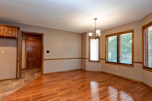 3423 W Morningside Court, Springfield, MO 65807