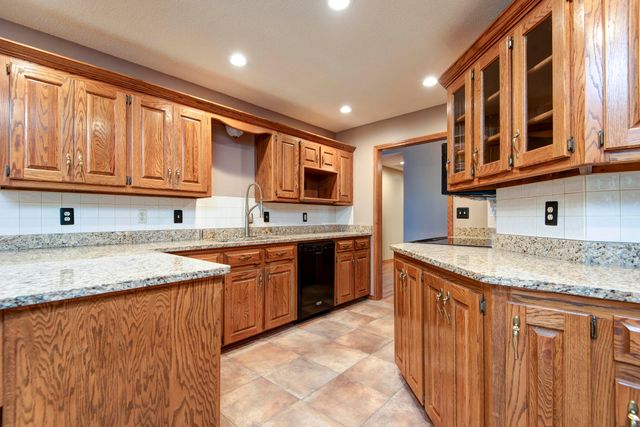3423 W Morningside Court, Springfield, MO 65807