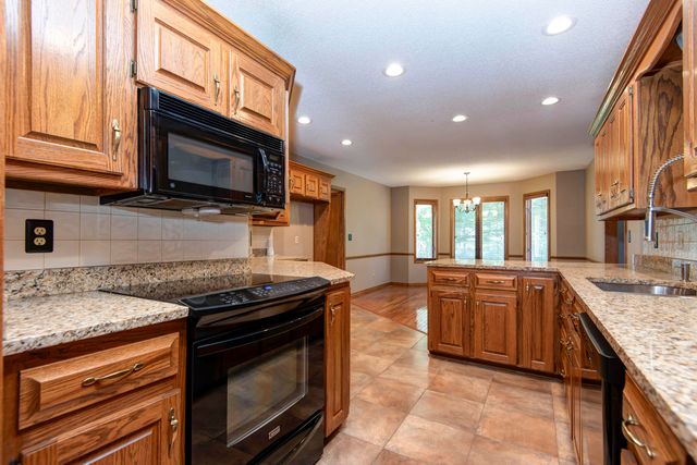 3423 W Morningside Court, Springfield, MO 65807