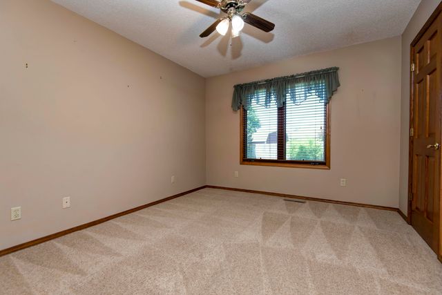 3423 W Morningside Court, Springfield, MO 65807