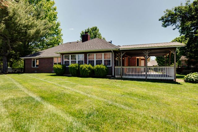 3423 W Morningside Court, Springfield, MO 65807