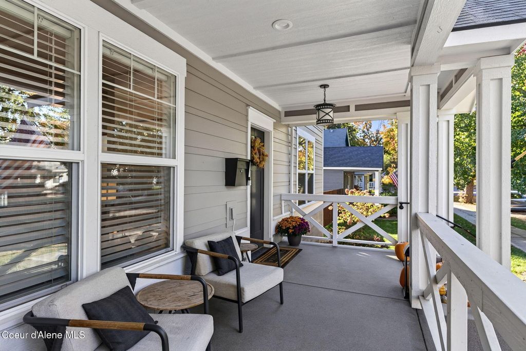 612 W Empire AVE, Coeur d'Alene, ID 83814 photo 4