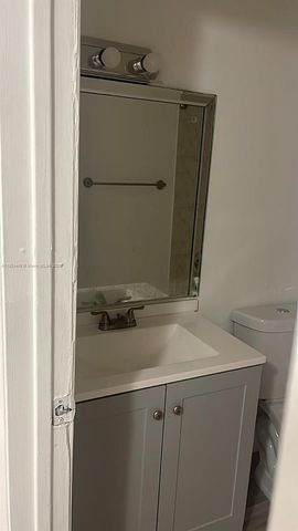 18101 NW 68th Ave E103, Hialeah, FL 33015