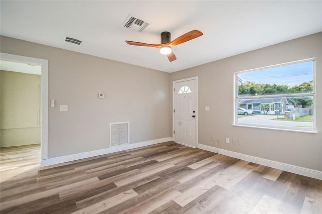 2927 TAMPA AVENUE, Kissimmee, FL 34744