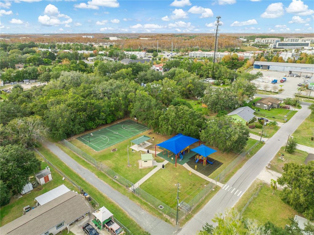 Image 34 of property listing at 2927 TAMPA AVENUE, Kissimmee, FL 34744