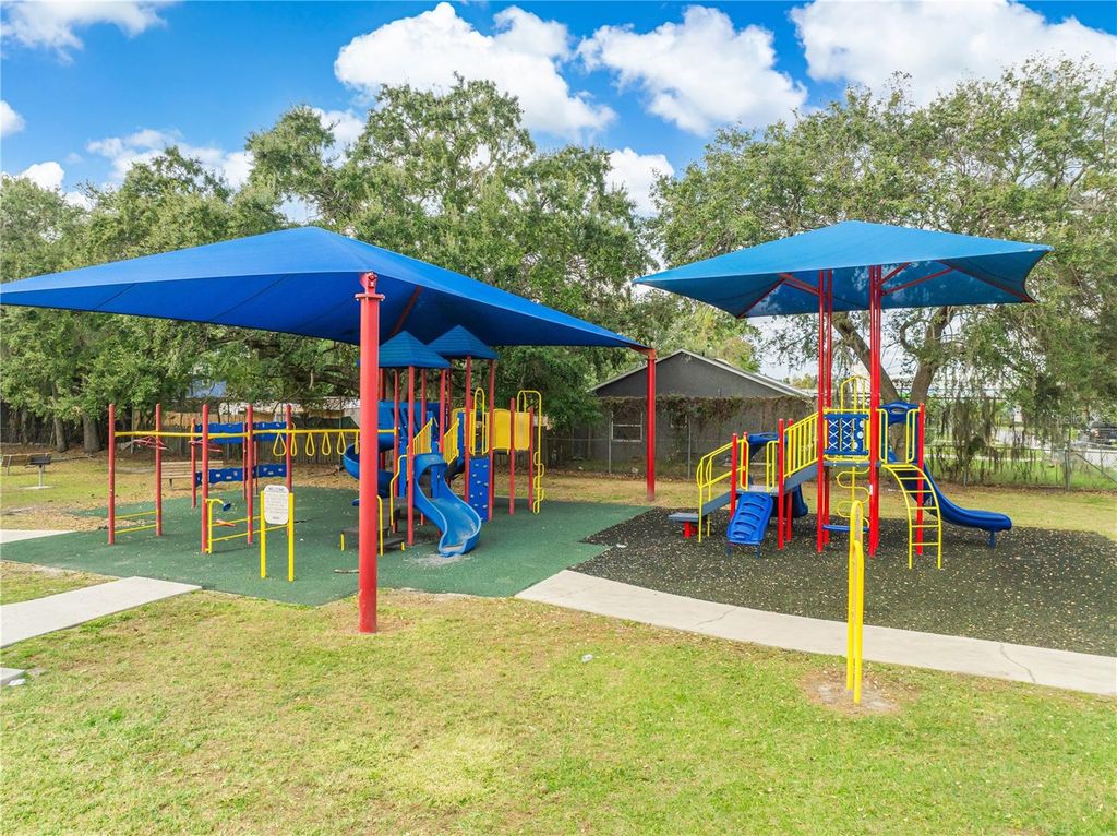 Image 37 of property listing at 2927 TAMPA AVENUE, Kissimmee, FL 34744