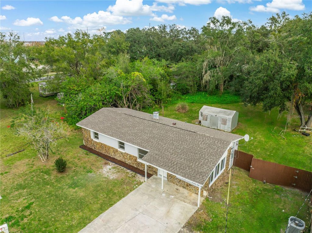Image 6 of property listing at 2927 TAMPA AVENUE, Kissimmee, FL 34744