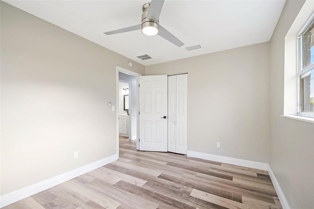 Image 8 of property listing at 2927 TAMPA AVENUE, Kissimmee, FL 34744