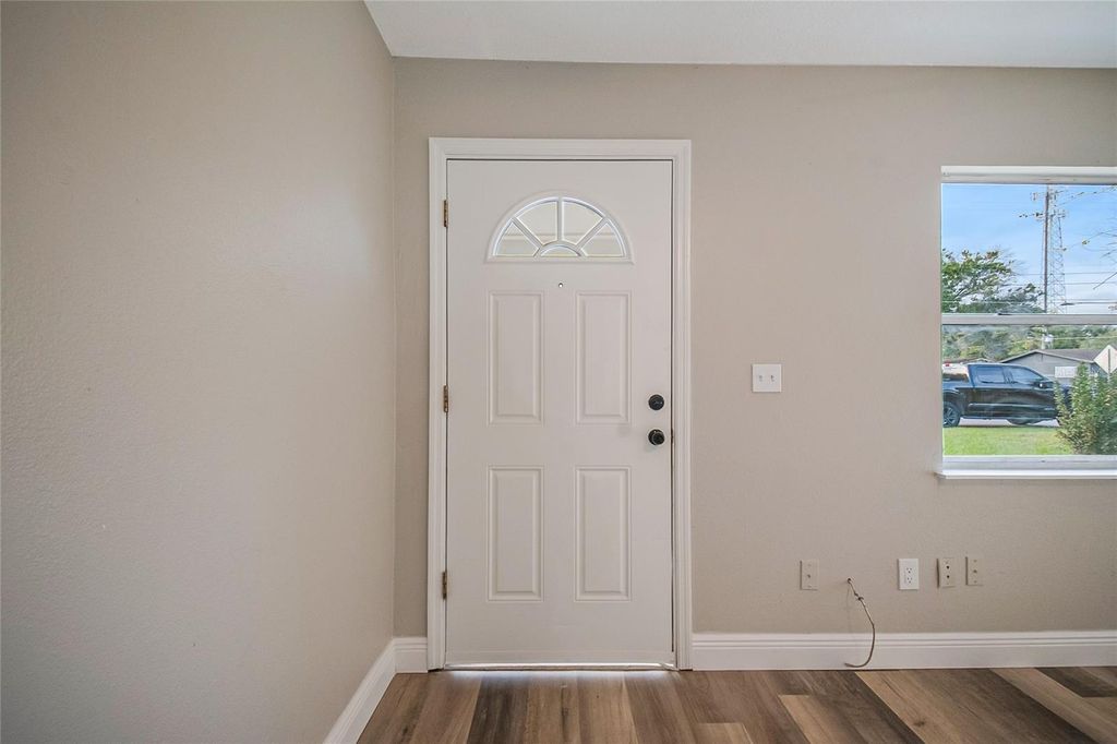 Image 9 of property listing at 2927 TAMPA AVENUE, Kissimmee, FL 34744