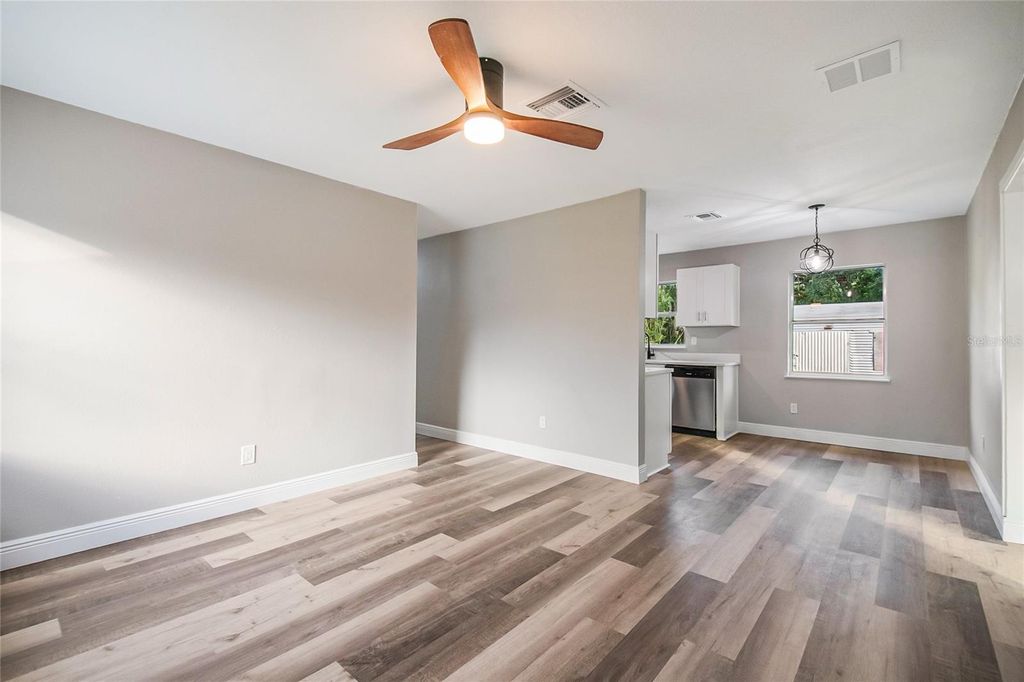 Image 10 of property listing at 2927 TAMPA AVENUE, Kissimmee, FL 34744