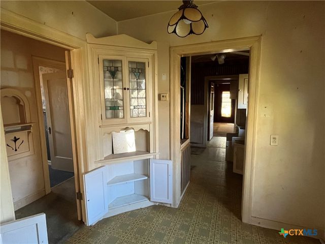 1801 N Goldman Street, Victoria, TX 77901