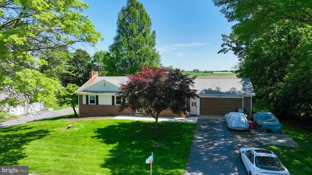 339 SHETLAND DR, Lancaster, PA 17601