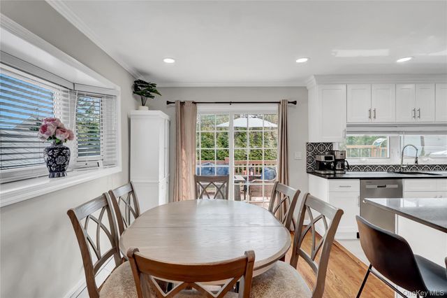 2 Oxford Avenue, Massapequa, NY 11758