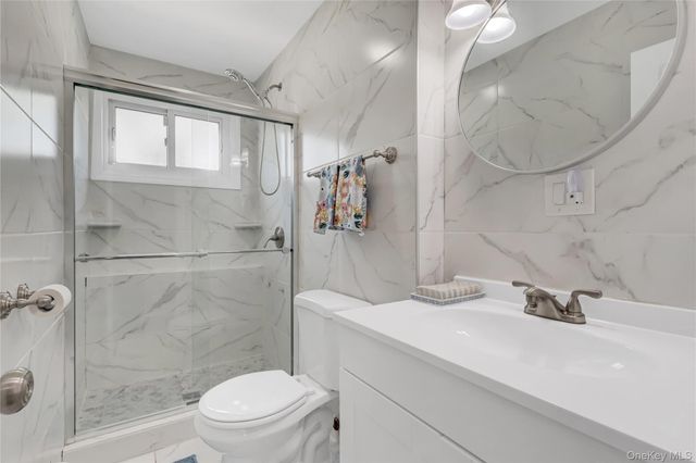 2 Oxford Avenue, Massapequa, NY 11758