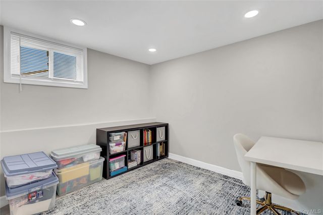 2 Oxford Avenue, Massapequa, NY 11758