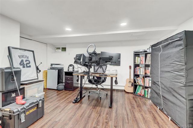 2 Oxford Avenue, Massapequa, NY 11758