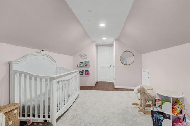 2 Oxford Avenue, Massapequa, NY 11758