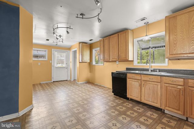 1212 BURKE RD, Baltimore, MD 21220