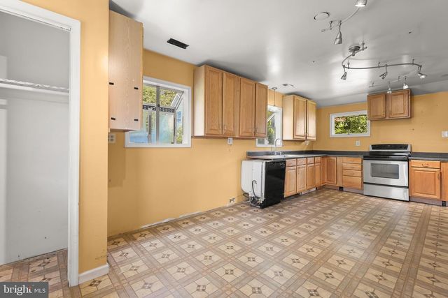 1212 BURKE RD, Baltimore, MD 21220