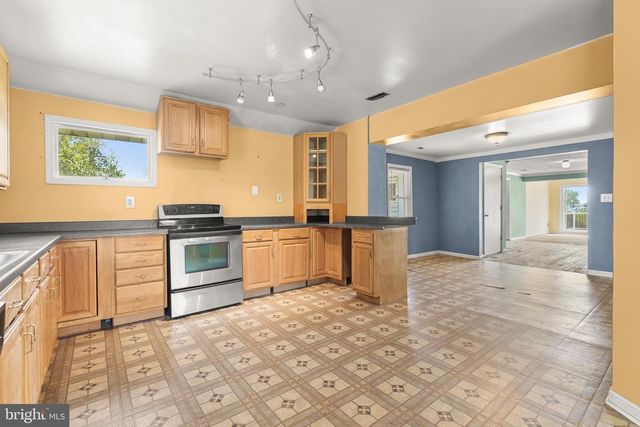 1212 BURKE RD, Baltimore, MD 21220